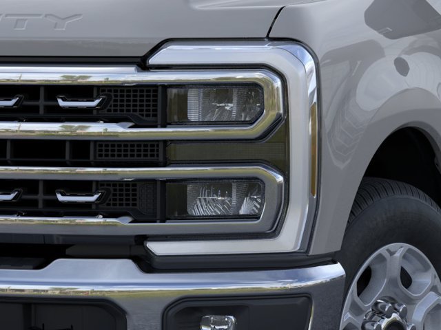 New 2026 Ford F250 XLT w/ XLT Premium Package RWD image 18