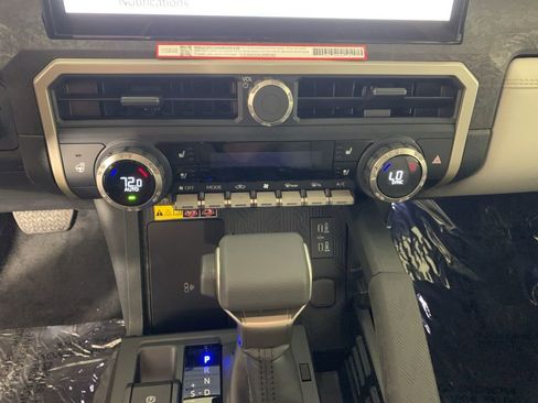 Used 2026 Toyota Tacoma Limited image 24