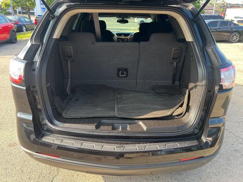 Used 2015 Chevrolet Traverse LT w/ Style and Technology Package image 15