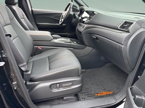 Certified 2024 Honda Passport TrailSport image 22