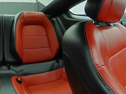Used 2020 Ford Mustang GT Premium w/ Equipment Group 401A RWD image 23