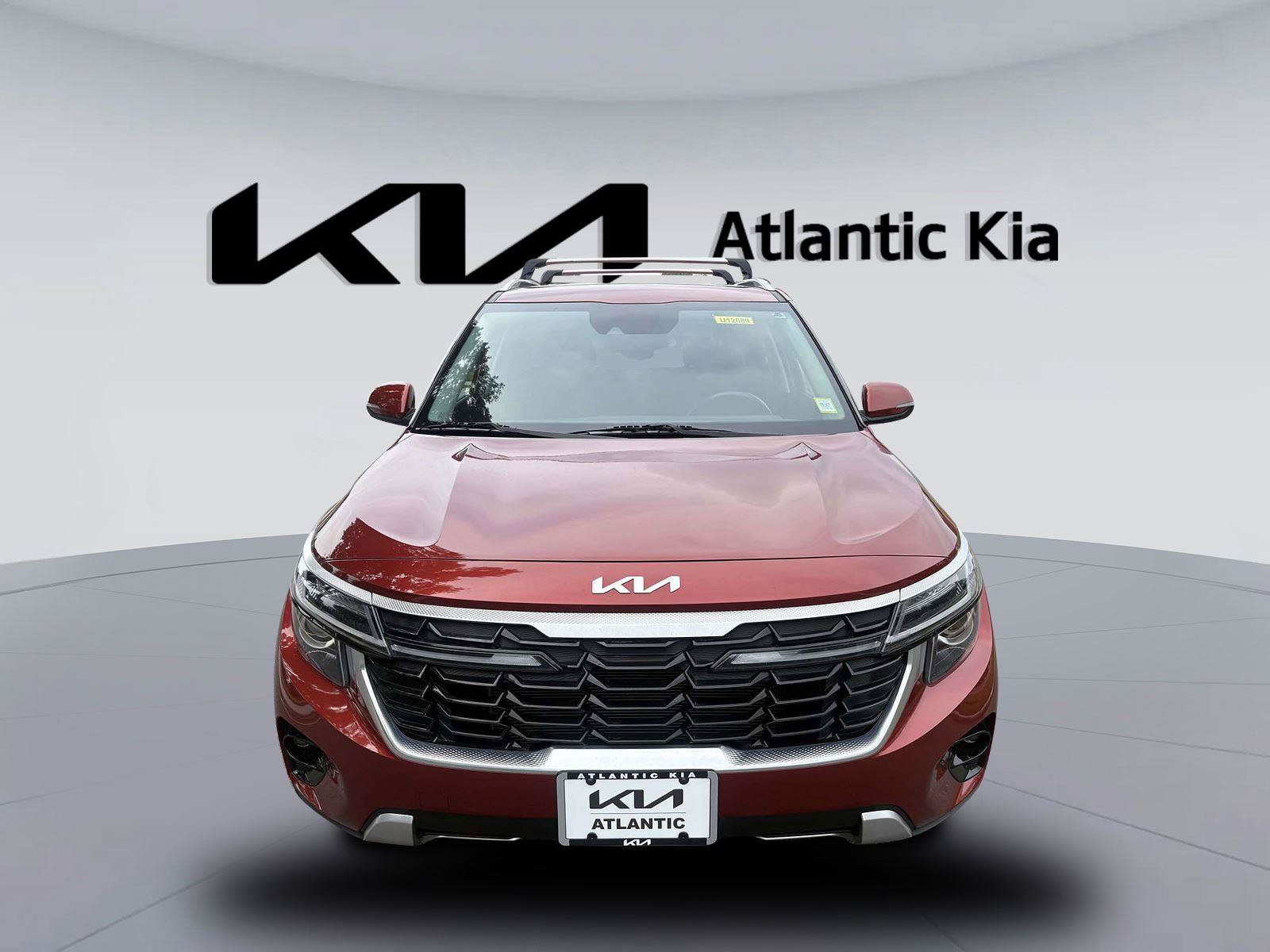 Certified 2024 Kia Seltos S AWD/4WD image 2