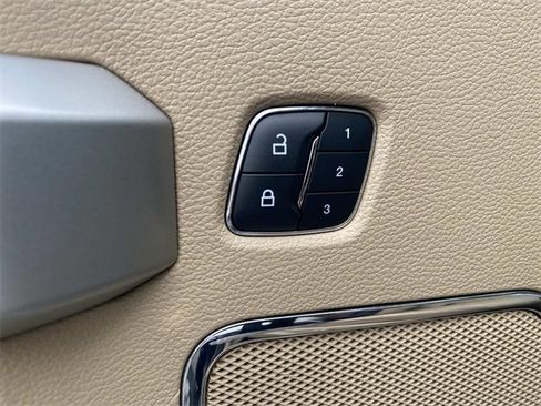 Certified 2017 Ford F250 Lariat w/ Lariat Ultimate Package image 20