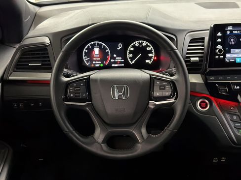 Certified 2025 Honda Odyssey Sport-L image 18