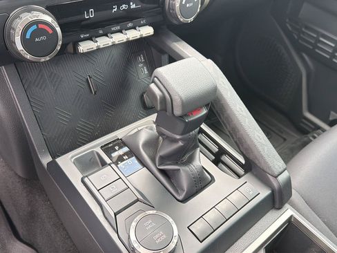 Used 2025 Toyota Tacoma TRD Sport RWD image 27