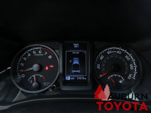 Used 2022 Toyota Tacoma SR image 13