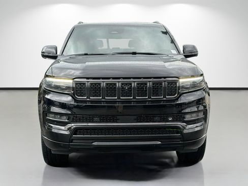 Used 2023 Jeep Grand Wagoneer Series III w/ Rear Seat Video Group 1 AWD/4WD image 8