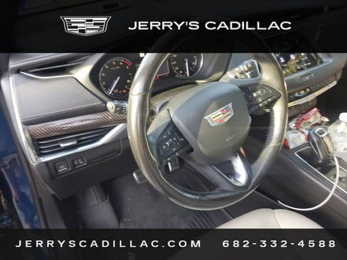 Used 2019 Cadillac XT4 Sport w/ Driver Awareness Package FWD image 9