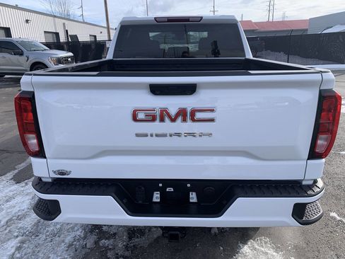Used 2023 GMC Sierra 1500 Pro w/ Graphite Edition image 8
