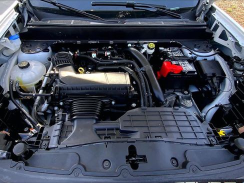 Used 2025 Ford Maverick XLT w/ Equipment Group 302A image 30