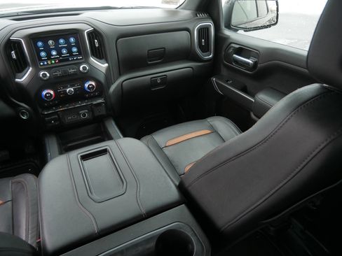 Used 2021 GMC Sierra 1500 AT4 image 11
