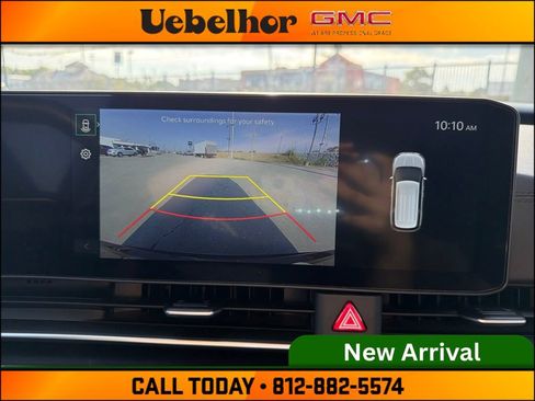 Used 2025 Kia Carnival FWD image 25