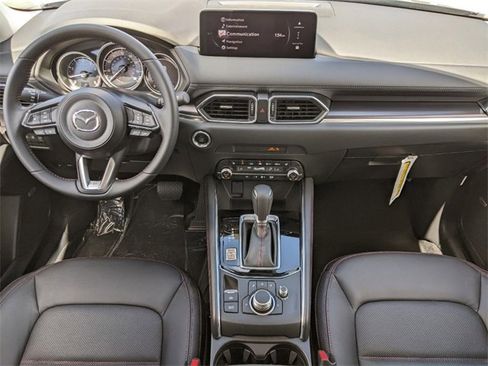 Used 2025 MAZDA CX-5 Carbon Edition image 11