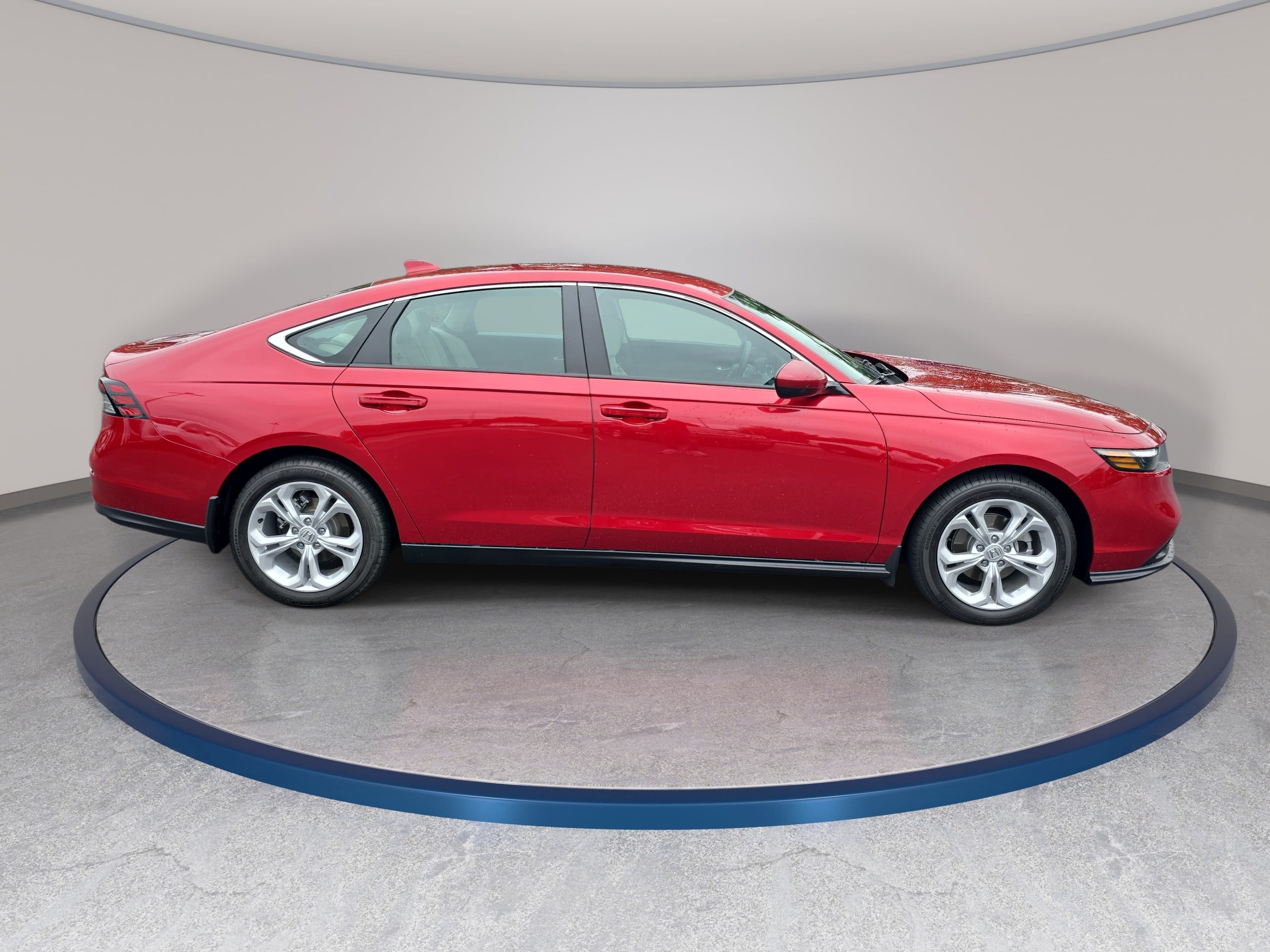 New 2025 Honda Accord LX image 4