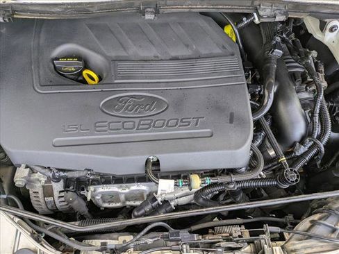 Used 2018 Ford Escape SE image 21