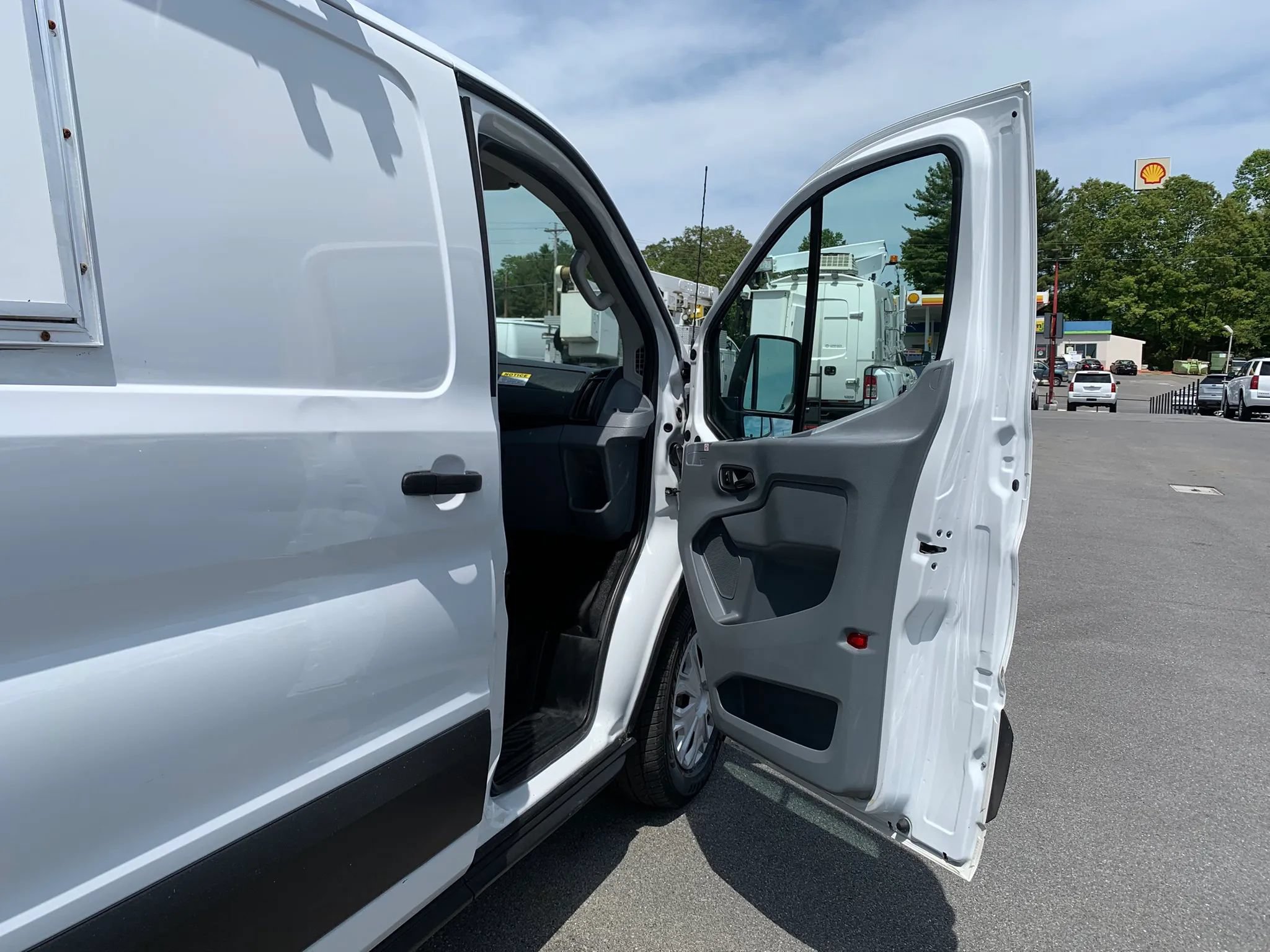 Used 2019 Ford Transit 350 148 Low Roof RWD image 19