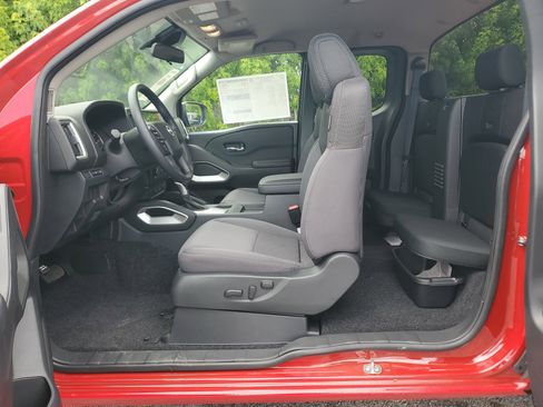 New 2025 Nissan Frontier SV image 13
