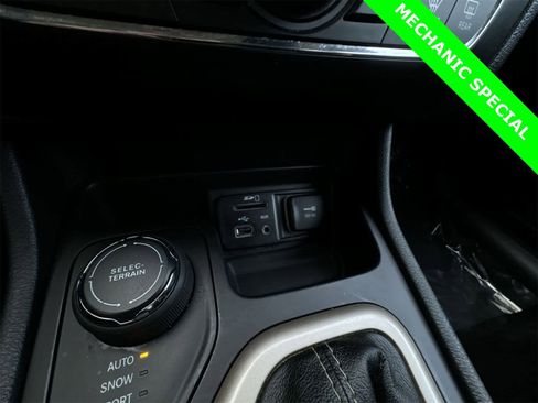 Used 2015 Jeep Cherokee Latitude image 30