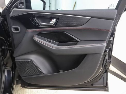 Used 2025 Acura MDX Type S image 33