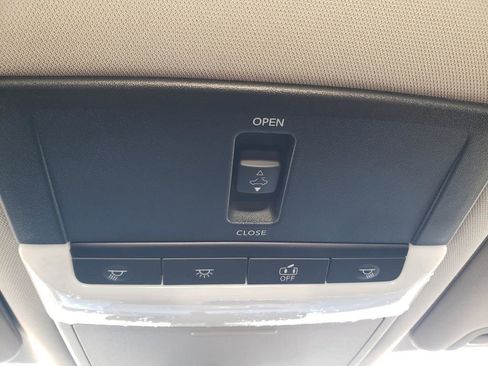 Used 2025 Nissan Altima 2.5 SV w/ SV Special Edition Package image 40