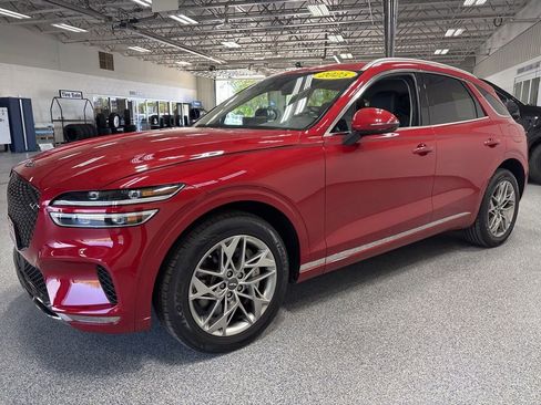 Used 2025 Genesis GV70 2.5T AWD/4WD image 3