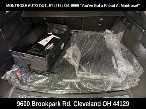 New 2026 Land Rover Range Rover Velar Dynamic SE image 38