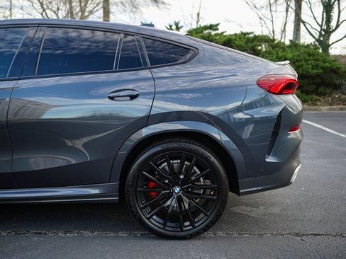 Used 2021 BMW X6 xDrive40i w/ M Sport Package image 6
