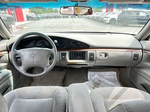 Used 1998 Oldsmobile 88 FWD image 21