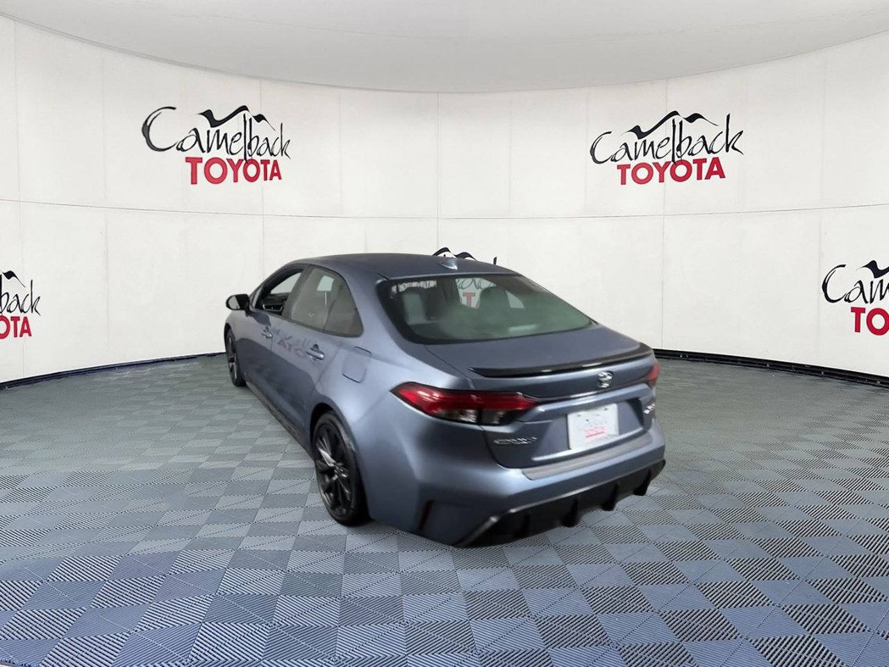 Used 2024 Toyota Corolla XSE FWD image 8