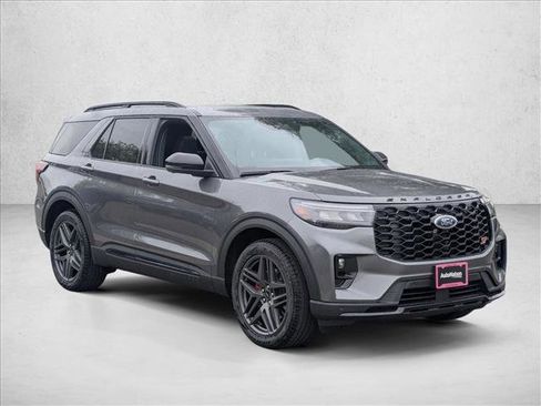 New 2026 Ford Explorer ST w/ Sun And Sound Package image 7