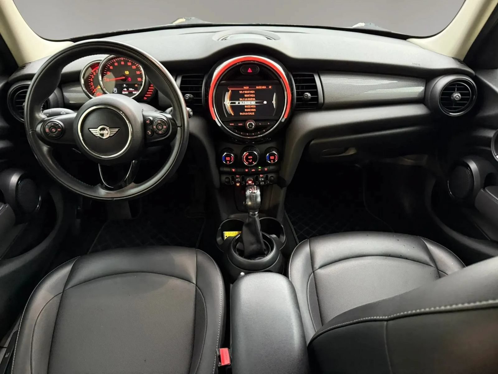 Used 2017 MINI Cooper 4-Door Hardtop FWD image 12