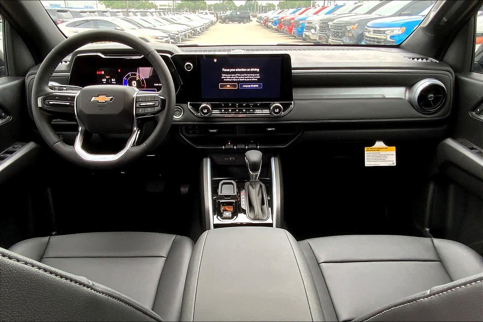 Used 2024 Chevrolet Colorado LT w/ LT Convenience Package III RWD image 6