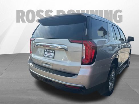 Used 2021 GMC Yukon SLT w/ SLT Luxury Plus Package image 4