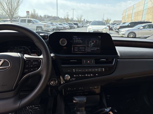 Used 2022 Lexus ES 250 w/ Premium Package image 29