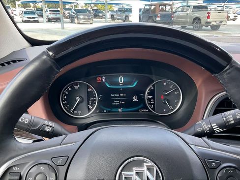 Used 2018 Buick Enclave Avenir w/ Avenir Technology Package FWD image 26