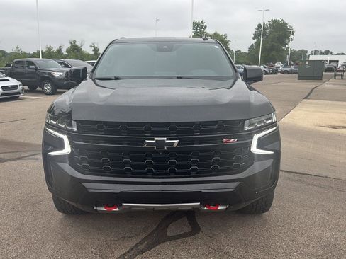 Used 2023 Chevrolet Suburban Z71 w/ Z71 Off-Road Package AWD/4WD image 8