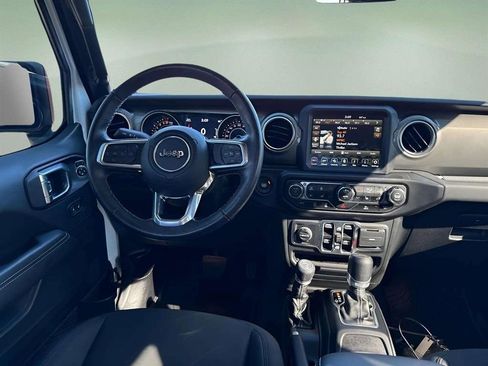 Used 2022 Jeep Wrangler Unlimited Sahara w/ Cold Weather Group image 12