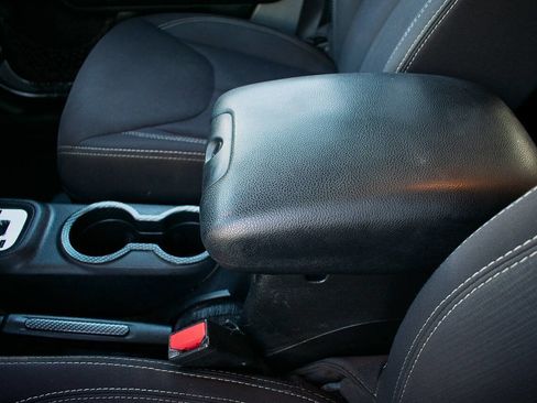 Used 2014 Jeep Wrangler Unlimited Sahara w/ Max Tow Package image 23