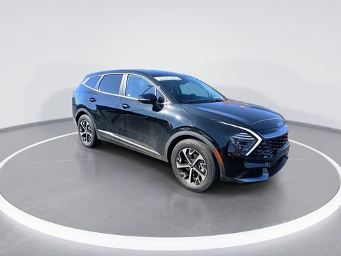Certified 2024 Kia Sportage EX image 2