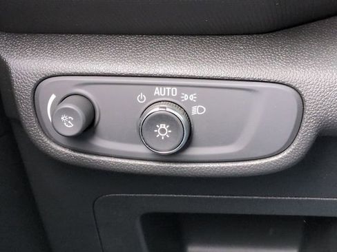 Used 2023 Chevrolet TrailBlazer LS image 19