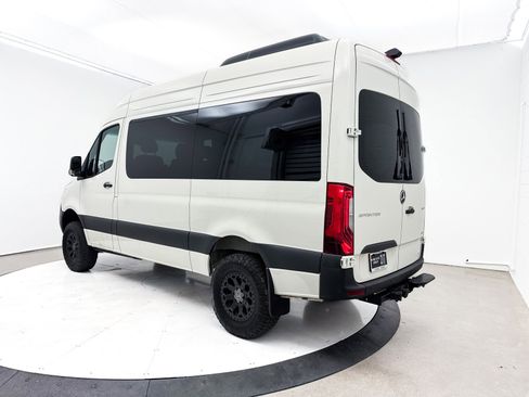 Used 2024 Mercedes-Benz Sprinter 2500 image 34