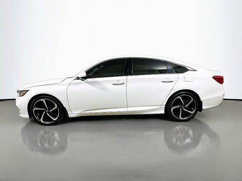 Used 2018 Honda Accord Sport image 4