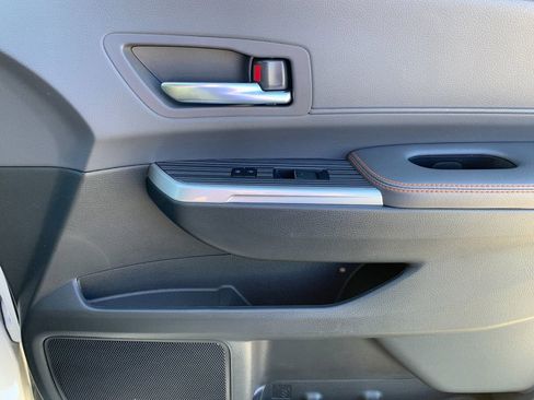 Used 2022 Toyota Sienna XSE w/ XSE Plus Package image 22