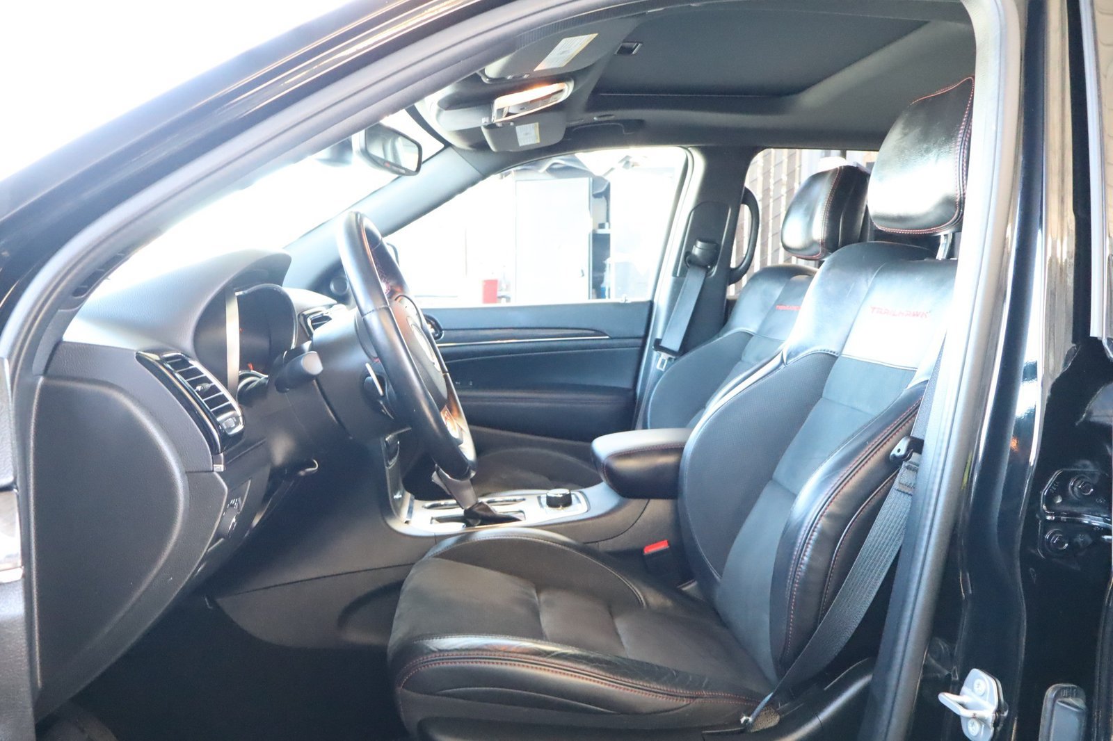 Used 2021 Jeep Grand Cherokee Trailhawk AWD/4WD image 20