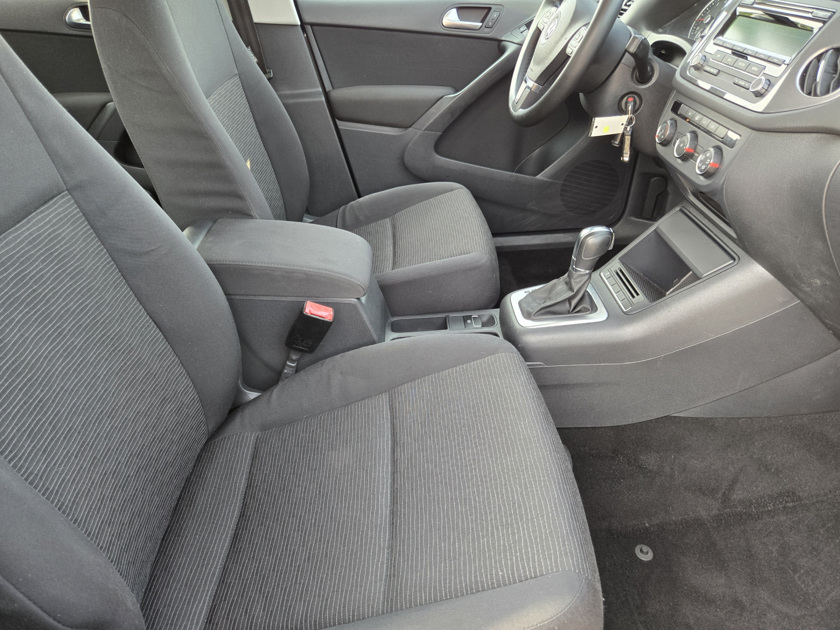 Used 2014 Volkswagen Tiguan S AWD/4WD image 10