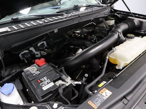 Certified 2024 Ford Expedition Max XLT image 15