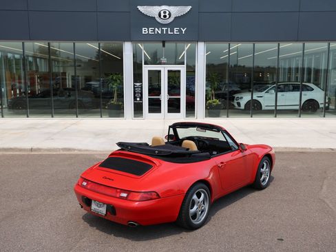 Used 1995 Porsche 911 Carrera RWD image 3