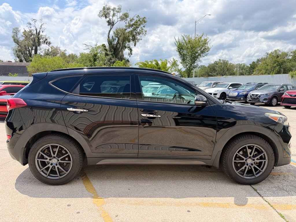 Used 2016 Hyundai Tucson Limited w/ Option Group 03 AWD/4WD image 6