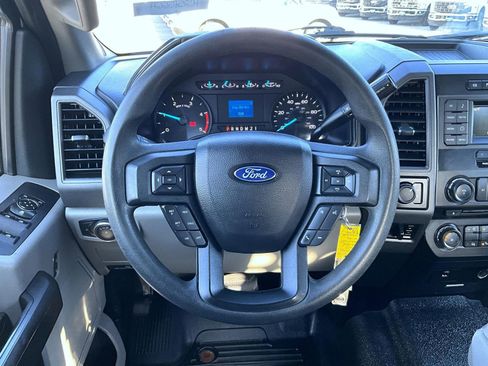 Used 2017 Ford F550 4x4 Crew Cab Super Duty image 13