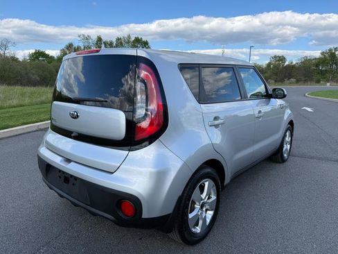 Used 2019 Kia Soul FWD image 6